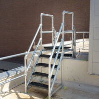 Rooftop Stairs - A Non-Penetrating System for Safe Access