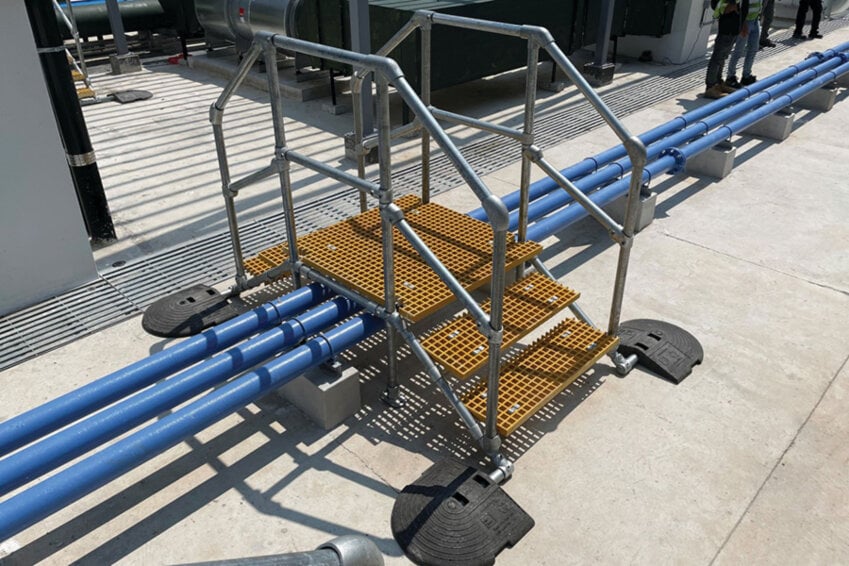 Crossover Access Stairs