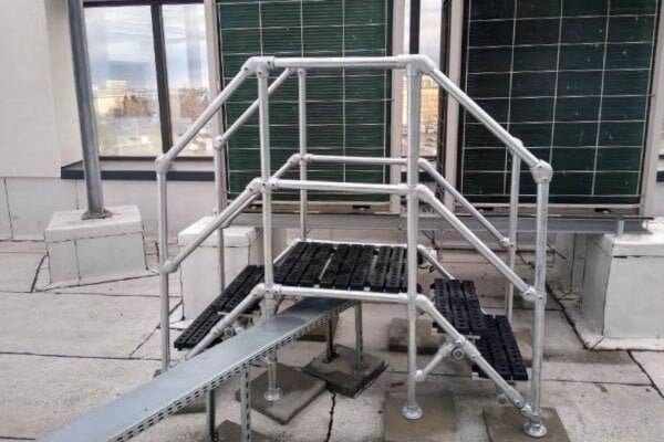 Rooftop Stairs - A Non-Penetrating System for Safe Access