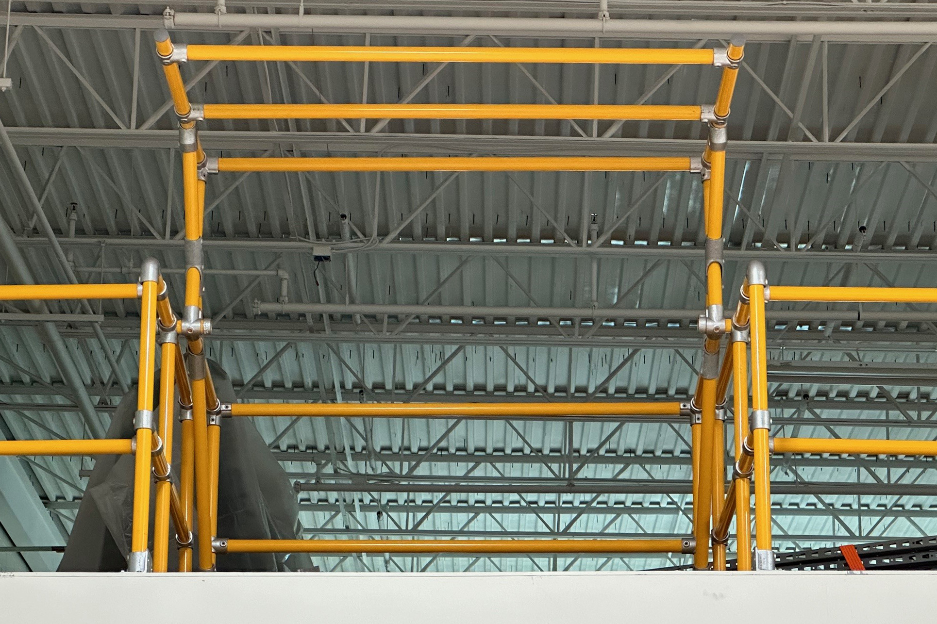mezzanine pallet gate