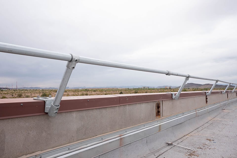 parapet railing