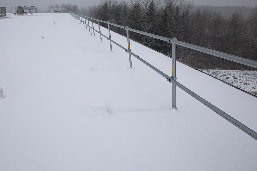 low maintenance safety guardrail systems