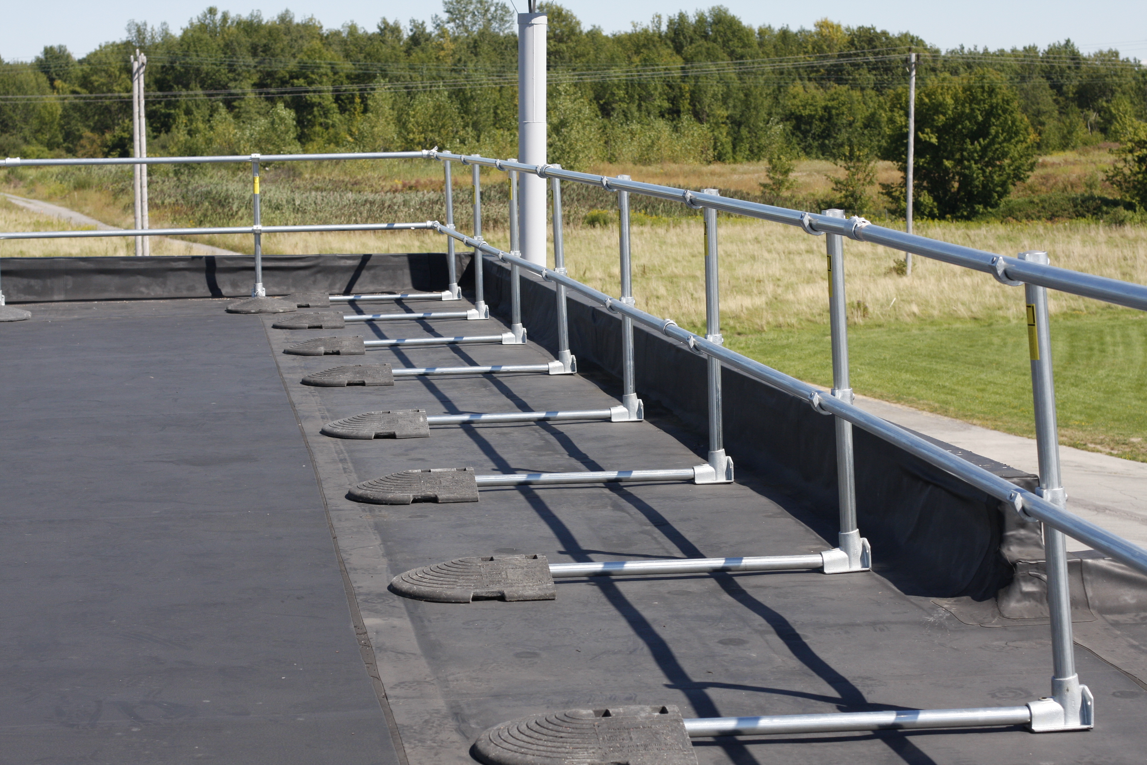 kee guard rooftop railing